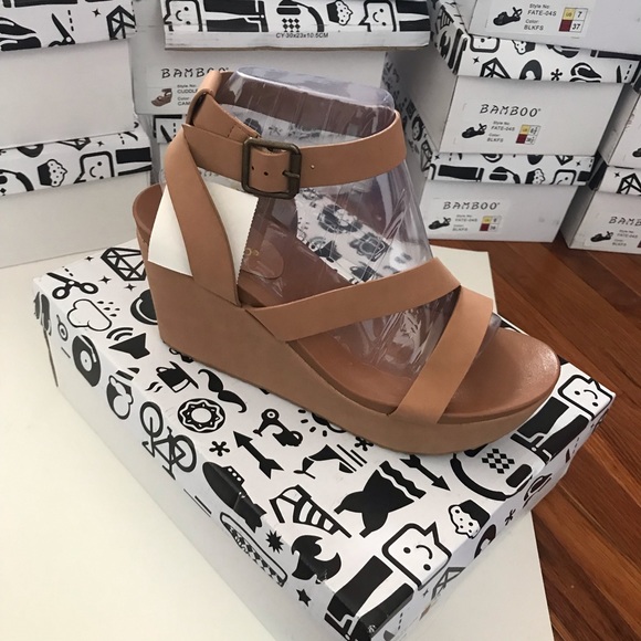 BAMBOO Shoes - FINAL PRICE Bamboo Cuddle Sandal Wedges New In Box